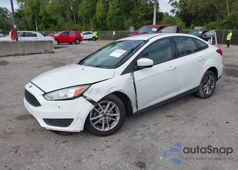 2018 Ford Focus Se z USA, uszkodzony, nr VIN 1FADP3F27JL328304